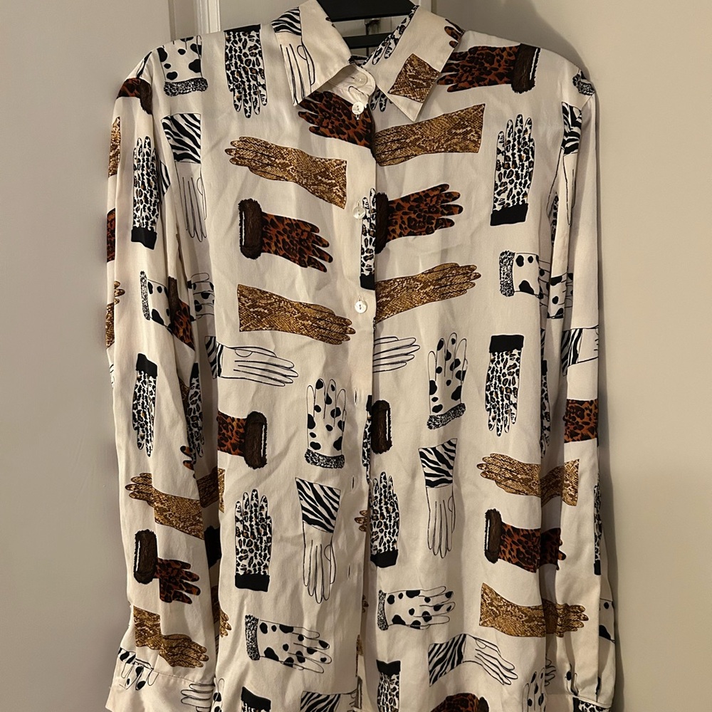 Patterned Blouse with Glove Design